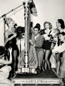 Cary Grant proves the harp attracts the opposite sex